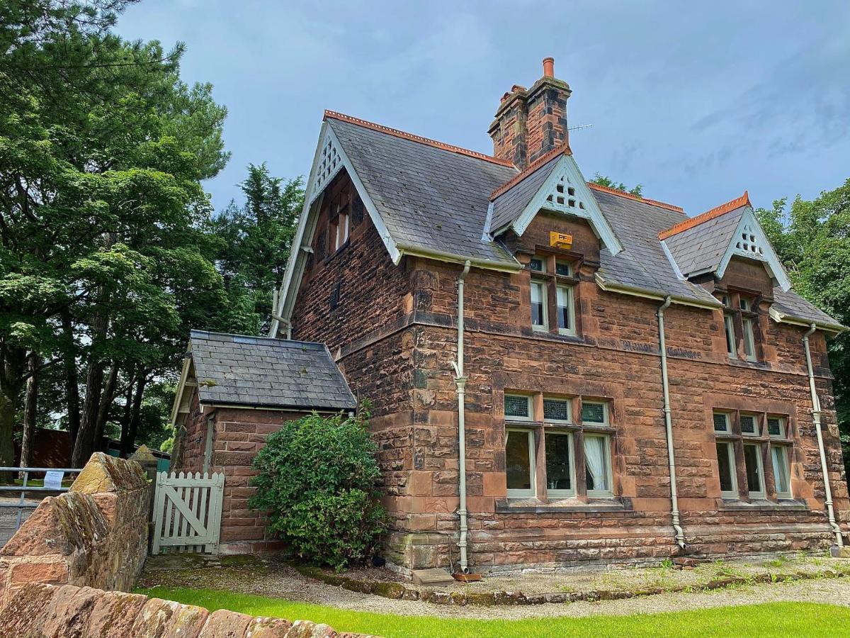 Thornton Manor - Holiday Cottages And Apartments เฮสวอลล์ ภายนอก รูปภาพ