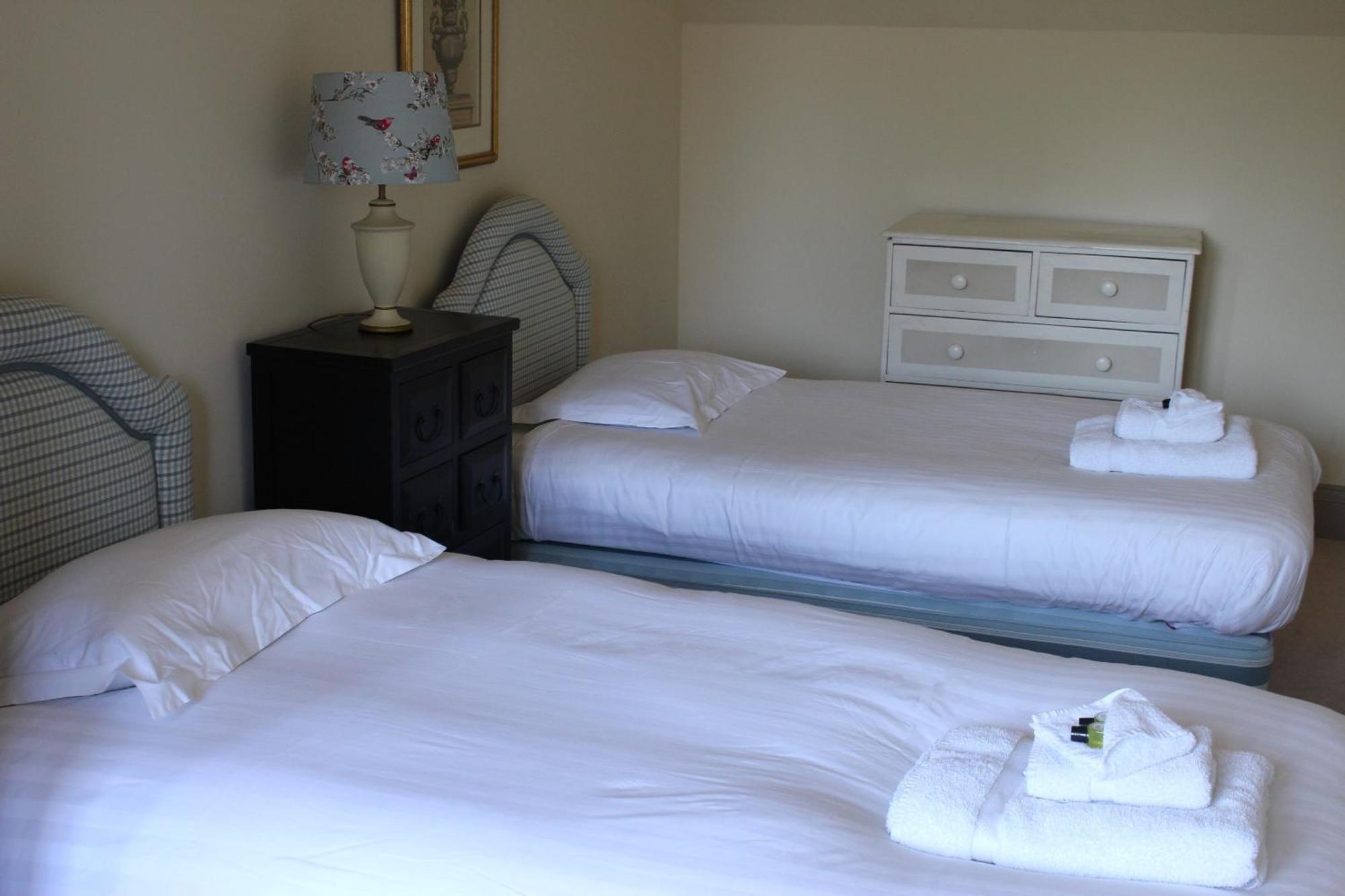 Thornton Manor - Holiday Cottages And Apartments เฮสวอลล์ ห้อง รูปภาพ